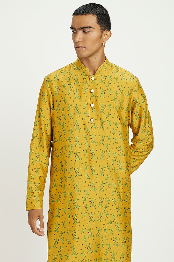 Yellow Viscose Silk Floral Block Printed Kurta Set by Nautanky By Nilesh Parashar Men at Pernia's Pop Up Shop