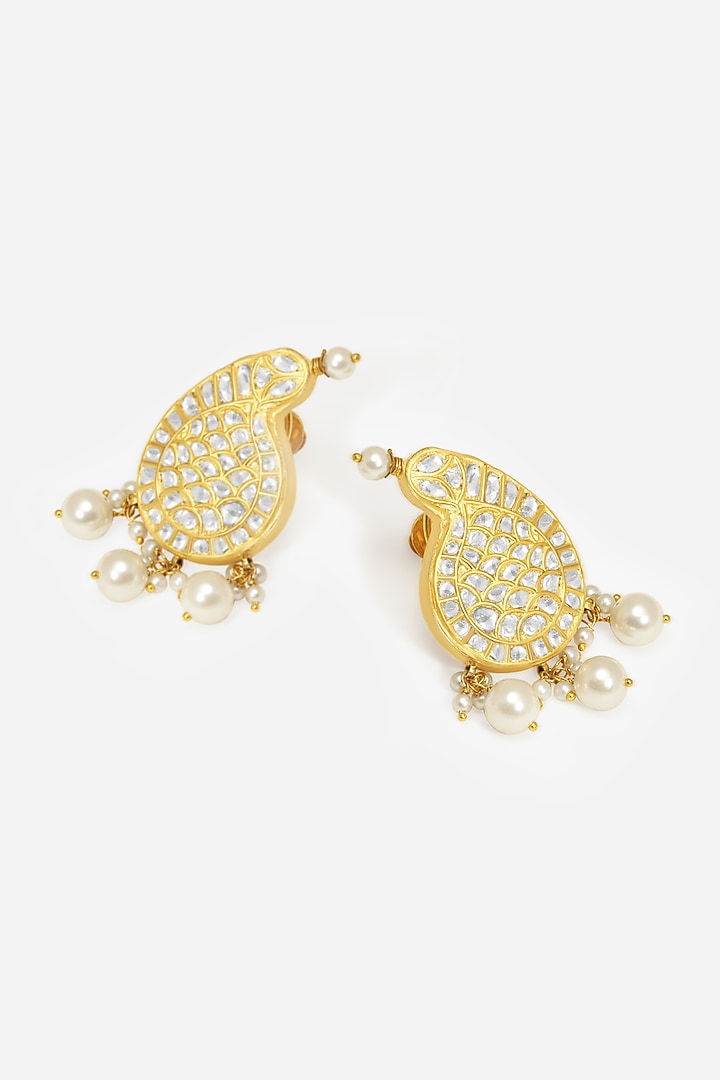 18kt Yellow Gold Finish Kundan Polki & Pearl Jadau Earrings by Nornament at Pernia's Pop Up Shop