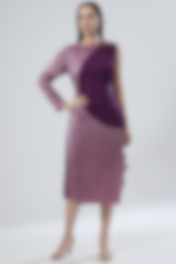 Mauve & Purple Color-Blocked Curve-Cut Dress by Not So Sure