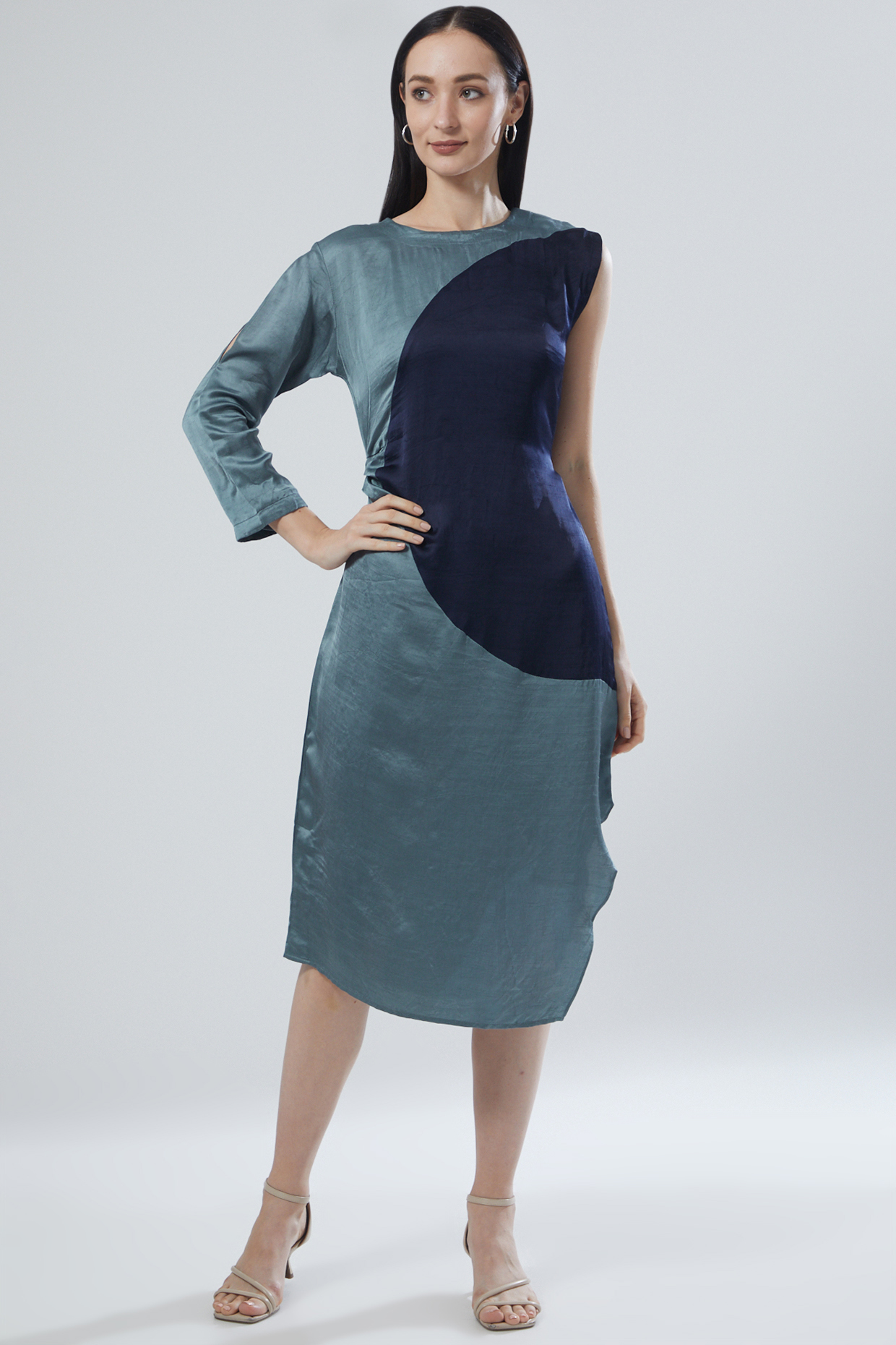 Grey & Blue Color-Blocked Curve-Cut Dress by Not So Sure