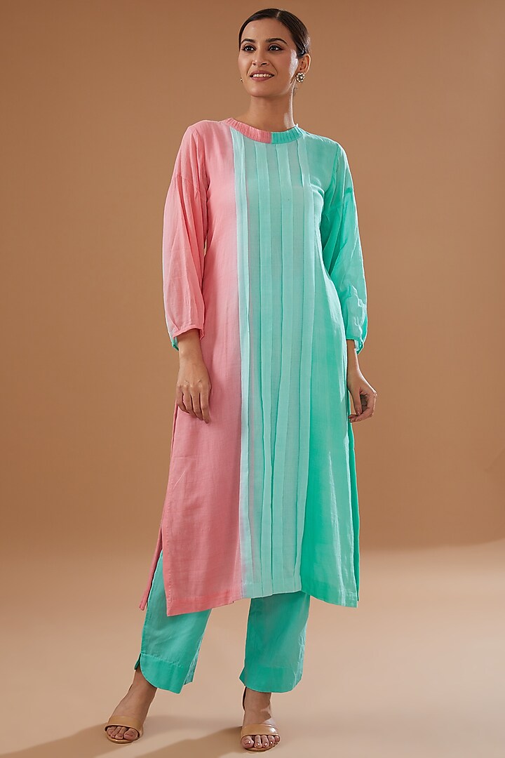 Pink & Blue Mulmul Ombre Kurta Set by NOW WITH PRACHI at Pernia's Pop Up Shop