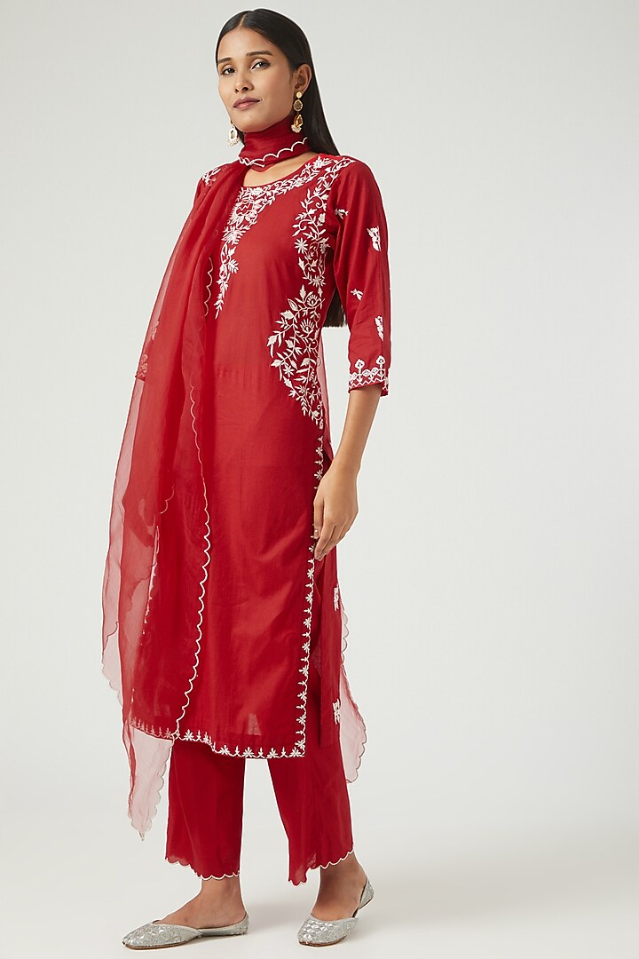 Red Embroidered Kurta Set by NOW WITH PRACHI