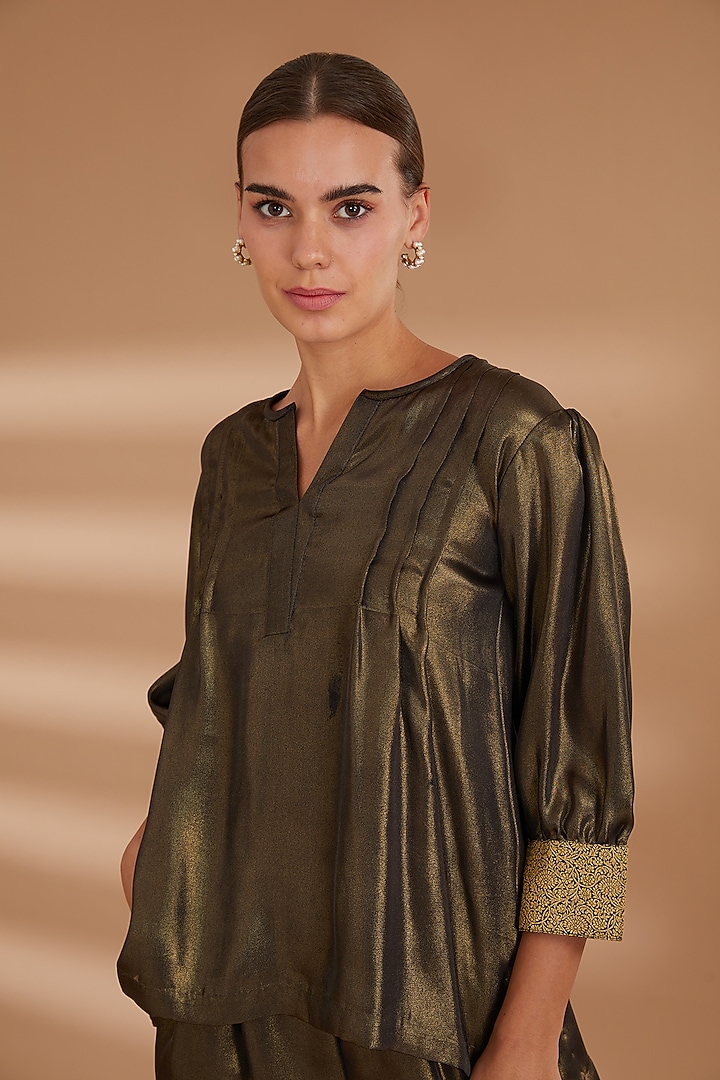 Green Shimmer Georgette Co-Ord Set by NOW WITH PRACHI at Pernia's Pop Up Shop