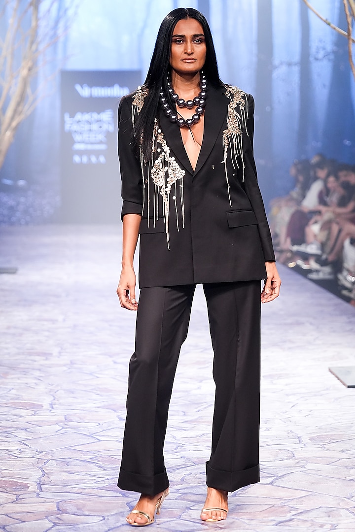 Black Suiting Hand Embroidered Blazer Set by Nirmooha