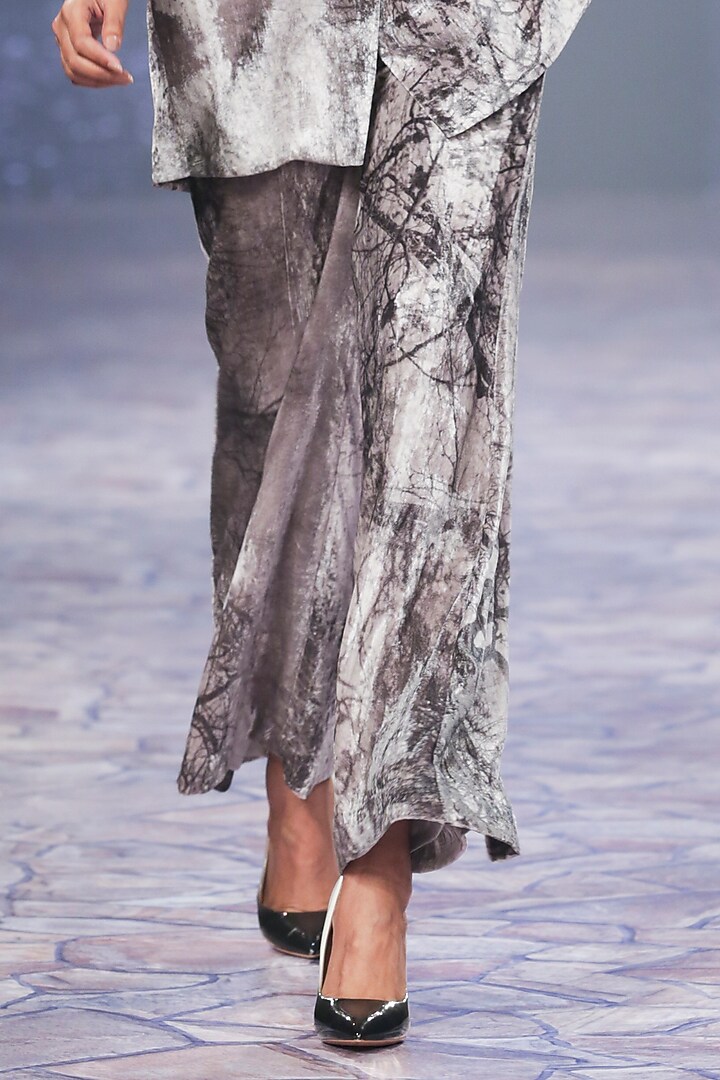 Grey Velvet Digital Printed Oversized Blazer Set by Nirmooha at Pernia's Pop Up Shop