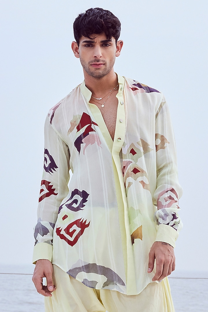 Patola Printed Kurta Shirt & Patiala by Nirmooha Men at Pernia's Pop Up Shop