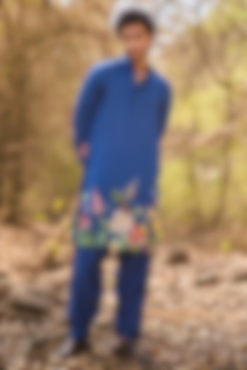 Blue Mul Floral Printed Kurta Set by Nirmooha Men at Pernia's Pop Up Shop