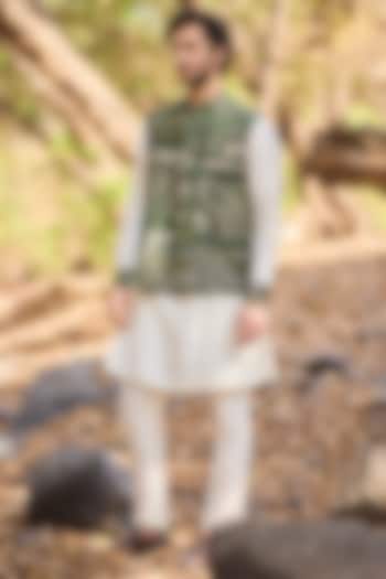 Deep Olive Mul & Nokia Silk Embroidered Bundi Jacket Set by Nirmooha Men at Pernia's Pop Up Shop