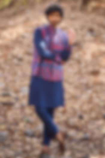 Multi-Colored Mul & Nokia Silk Printed Bundi Jacket Set by Nirmooha Men at Pernia's Pop Up Shop