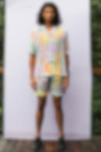 Multi-Colored Printed Shorts With Shirt by Nirmooha Men