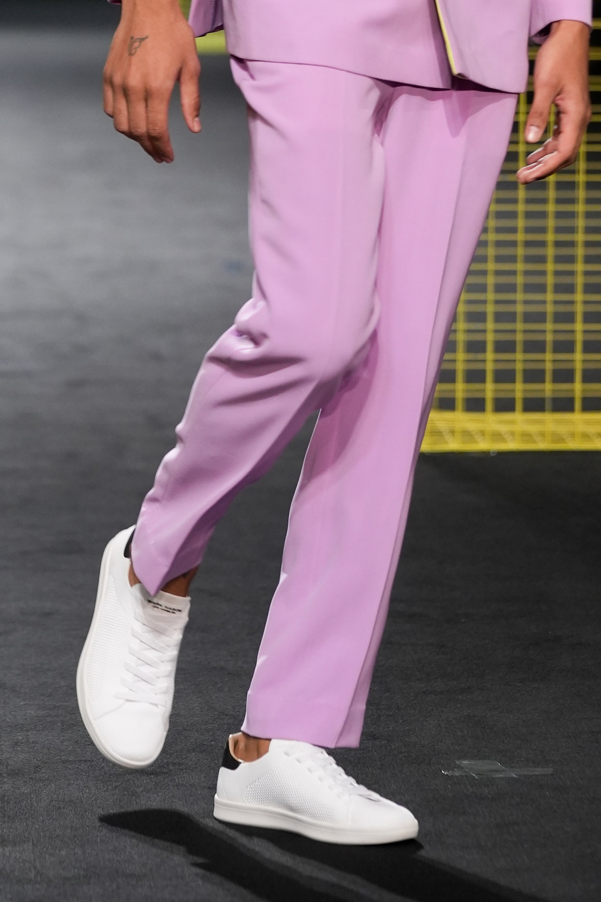 【ミルク】1tuck straight pants lapiis Printed Cropped Straight-Leg Pants | Chico's