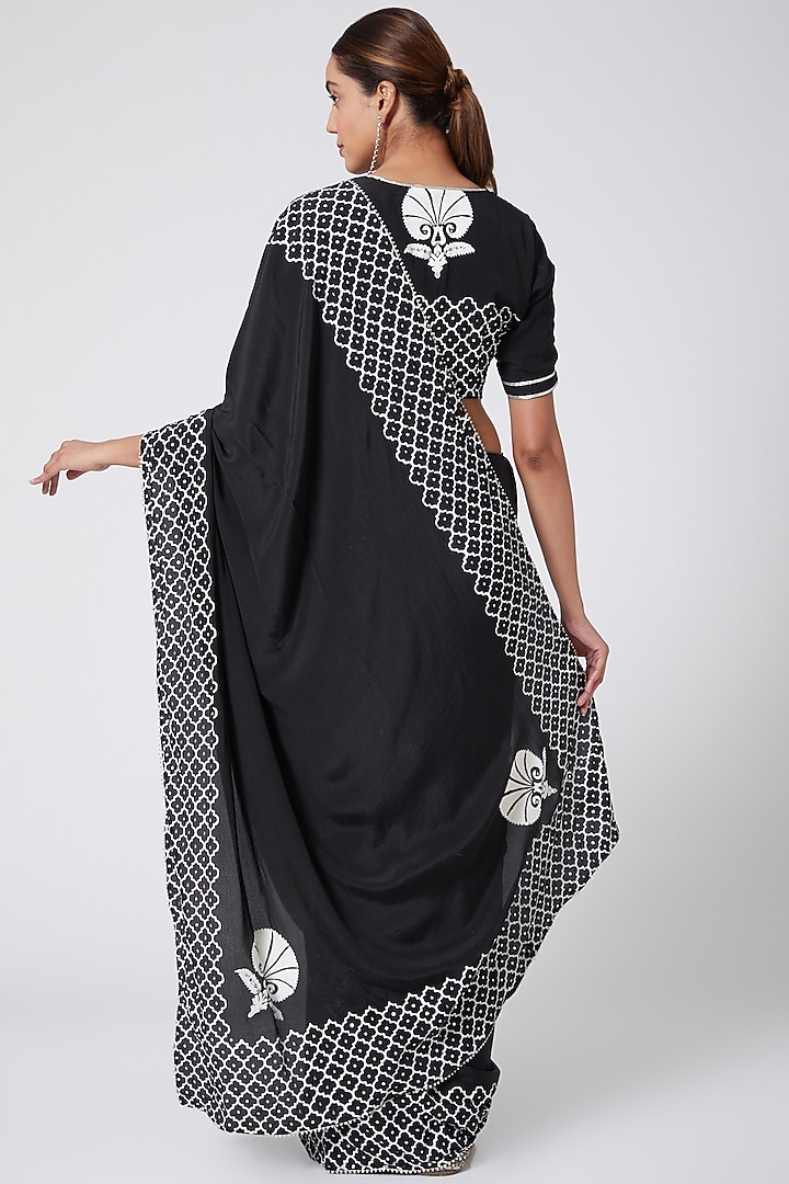 Black Embroidered Reception Saree Set by Nafisa Rachel William at Pernia's Pop Up Shop