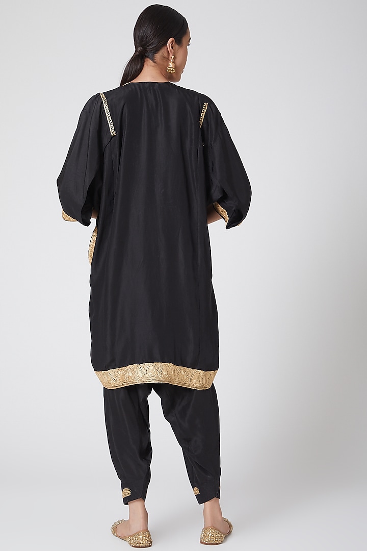 Black Kashmiri Tilla Embroidered Kurta Set by Nafisa Rachel William at Pernia's Pop Up Shop