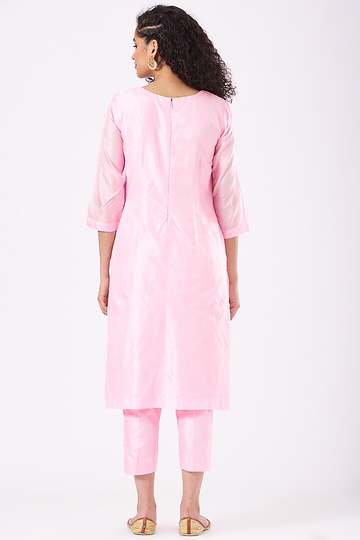 Baby Pink Pure Silk Kurta Set by Nafisa Rachel William at Pernia's Pop Up Shop