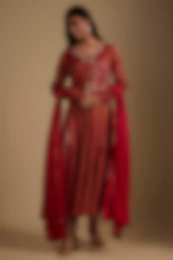 Red Chanderi Tissue Zardosi Embroidered Wedding Anarkali Set by Nadima Saqib at Pernia's Pop Up Shop