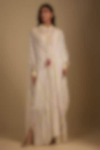 White Cotton Crush Tie-Dye Kaftan by Nadima Saqib at Pernia's Pop Up Shop