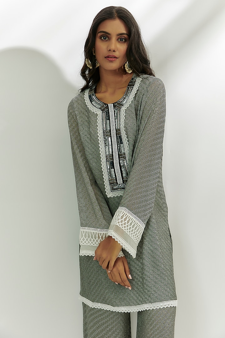 Black Cotton Crush Digital Printed Short Kurta Set by Nadima Saqib at Pernia's Pop Up Shop