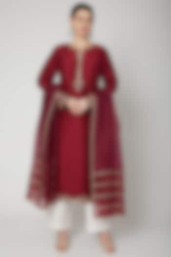 Wine Sequins Embroidered Kurta Set by Nadima Saqib