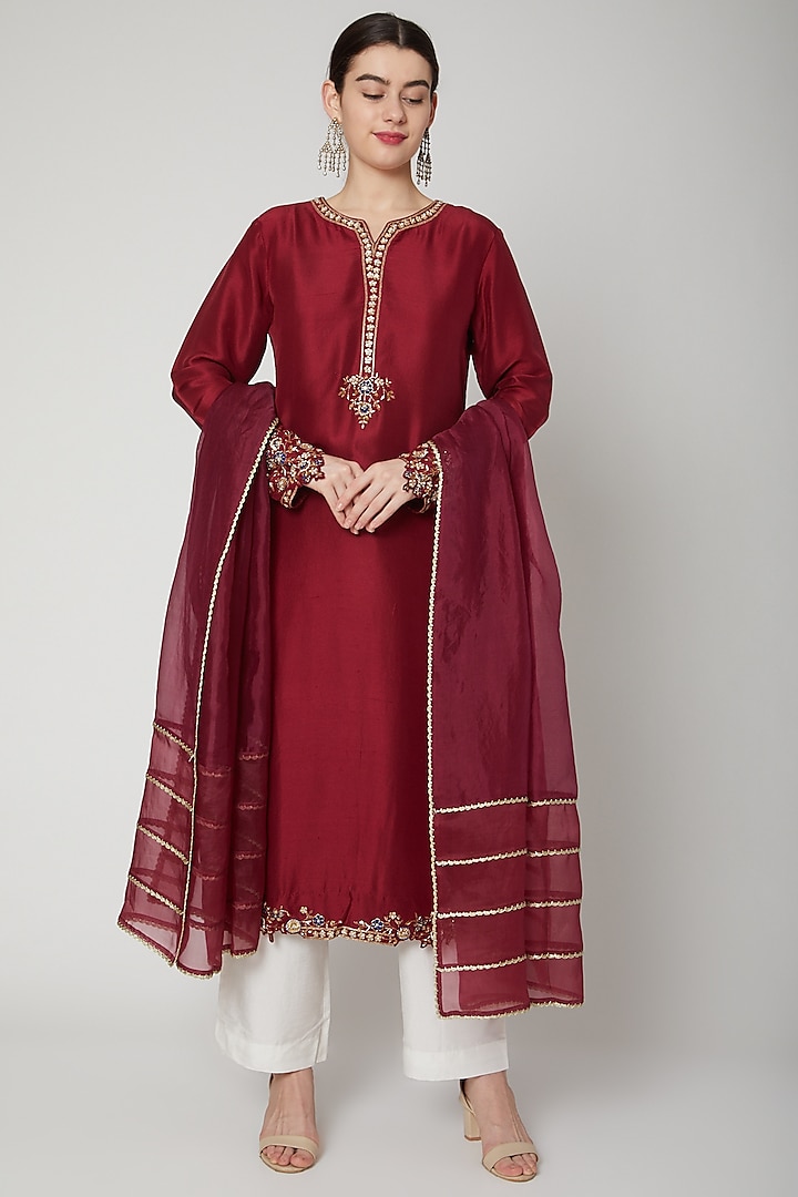 Wine Sequins Embroidered Kurta Set by Nadima Saqib