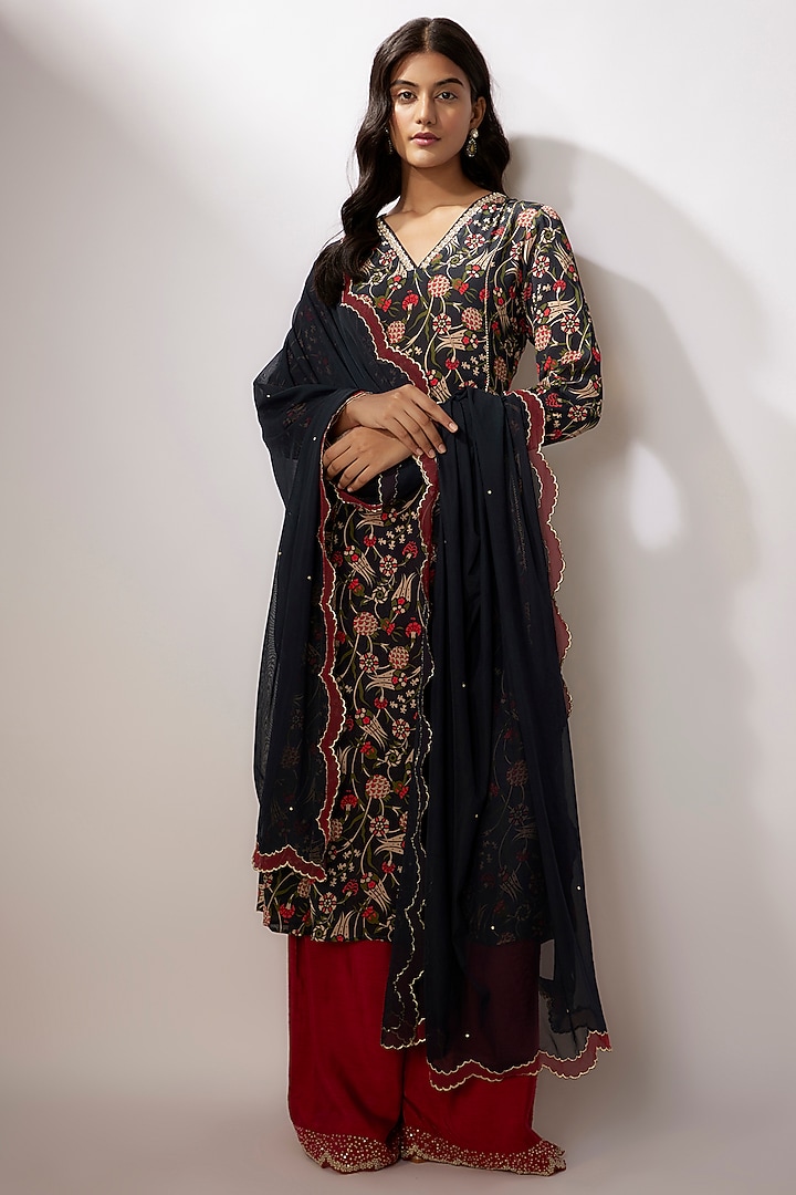 Navy Blue Crepe Printed Kurta Set by Nadima Saqib at Pernia's Pop Up Shop