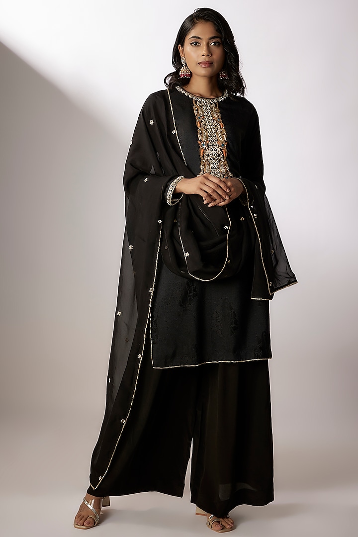 Black Silk Pearl Embroidered Kurta Set by Nadima Saqib