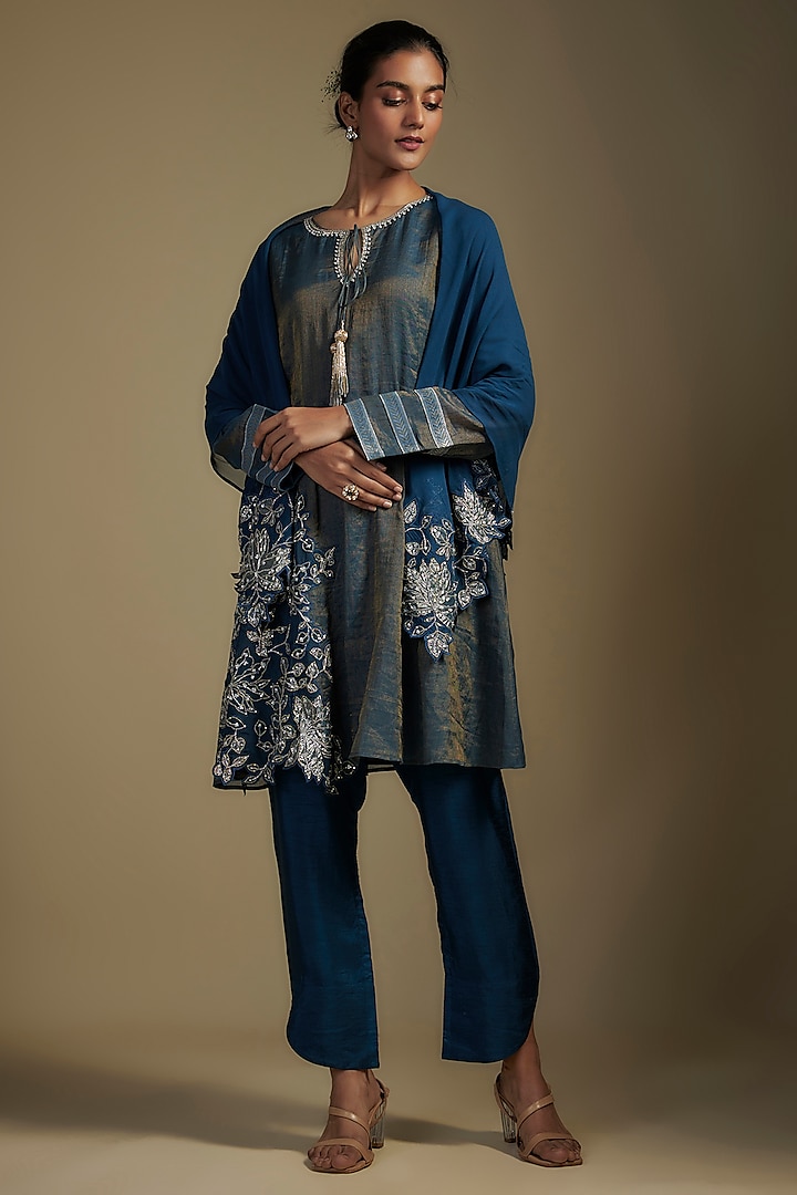 Cobalt Blue Tissue & Organza Applique Work Short Kurta Set by Nadima Saqib at Pernia's Pop Up Shop