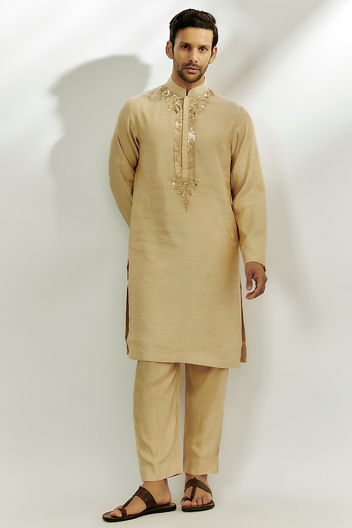 Beige Chanderi Tissue Zardosi & Thread Embroidered Kurta Set by Nadima Saqib Men