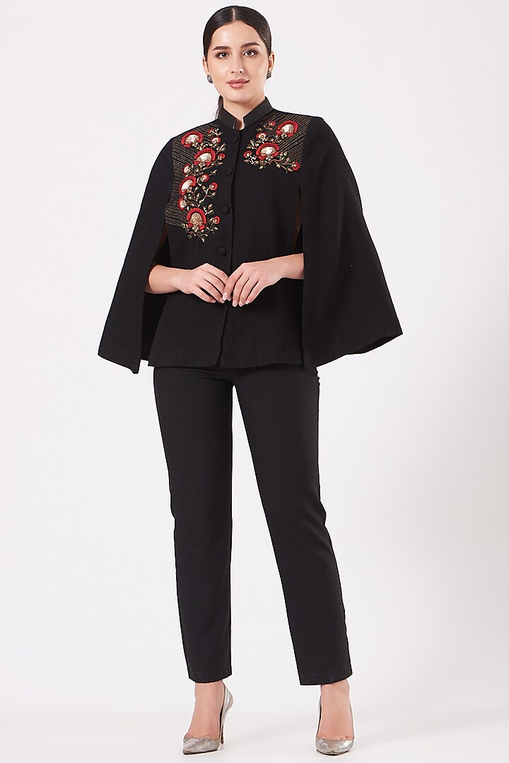 Black Cape With Anchor Embroidery by Neiza Shawls