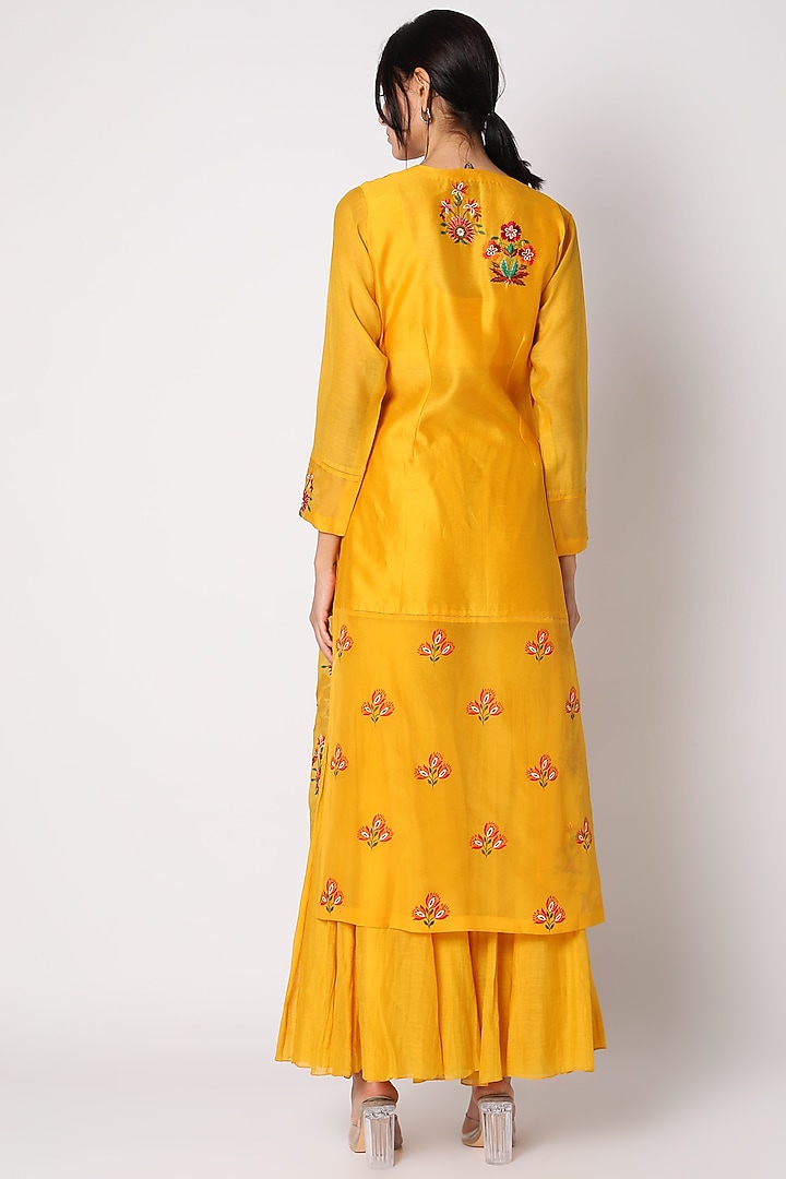 Mango Orange Hand Embroidered Gharara Set by Neeta Bhargava at Pernia's Pop Up Shop