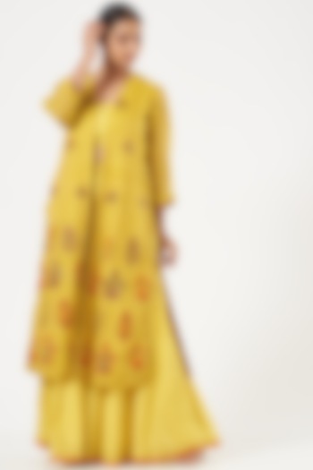 Dandelion Yellow Hand Embroidered Jacket Set by NEETA BHARGAVA