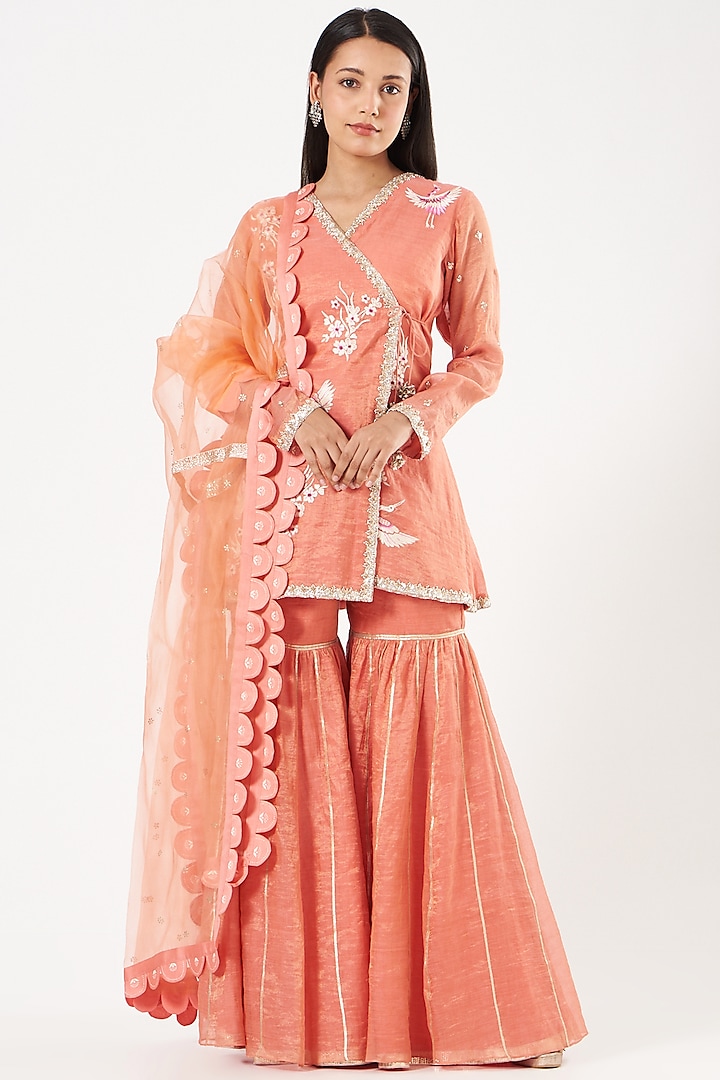 Peach Hand Painted Gharara Set by Neeta Bhargava at Pernia's Pop Up Shop