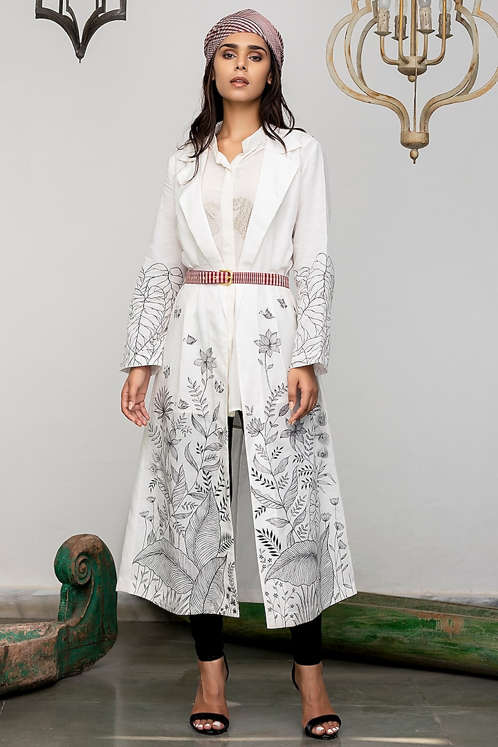 Egyptian White Floral Jacket Set by NEETA BHARGAVA
