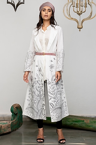 Egyptian White Floral Jacket Set by NEETA BHARGAVA