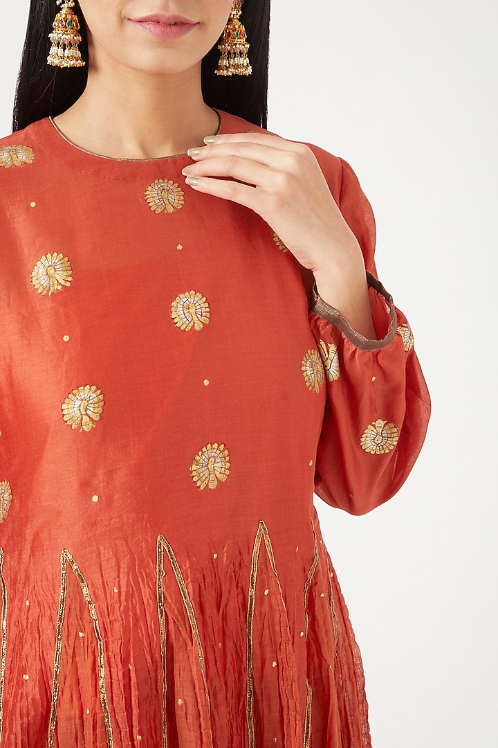 Cherry Red Chanderi Crushed Skirt Set by NEETA BHARGAVA at Pernia's Pop Up Shop