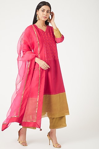 Dark Pink & Mustard Printed A-Line Kurta Set by NEETA BHARGAVA