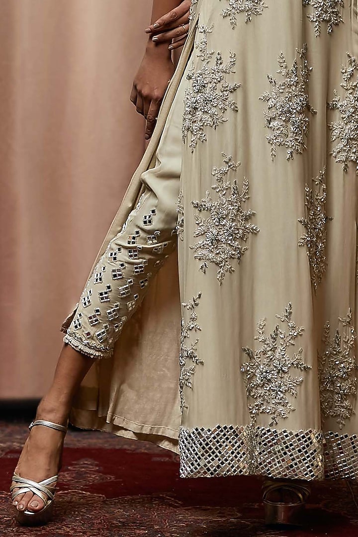 Beige Georgette & Taffeta Cutdana Embellished Kurta Set by Nandita Thirani at Pernia's Pop Up Shop