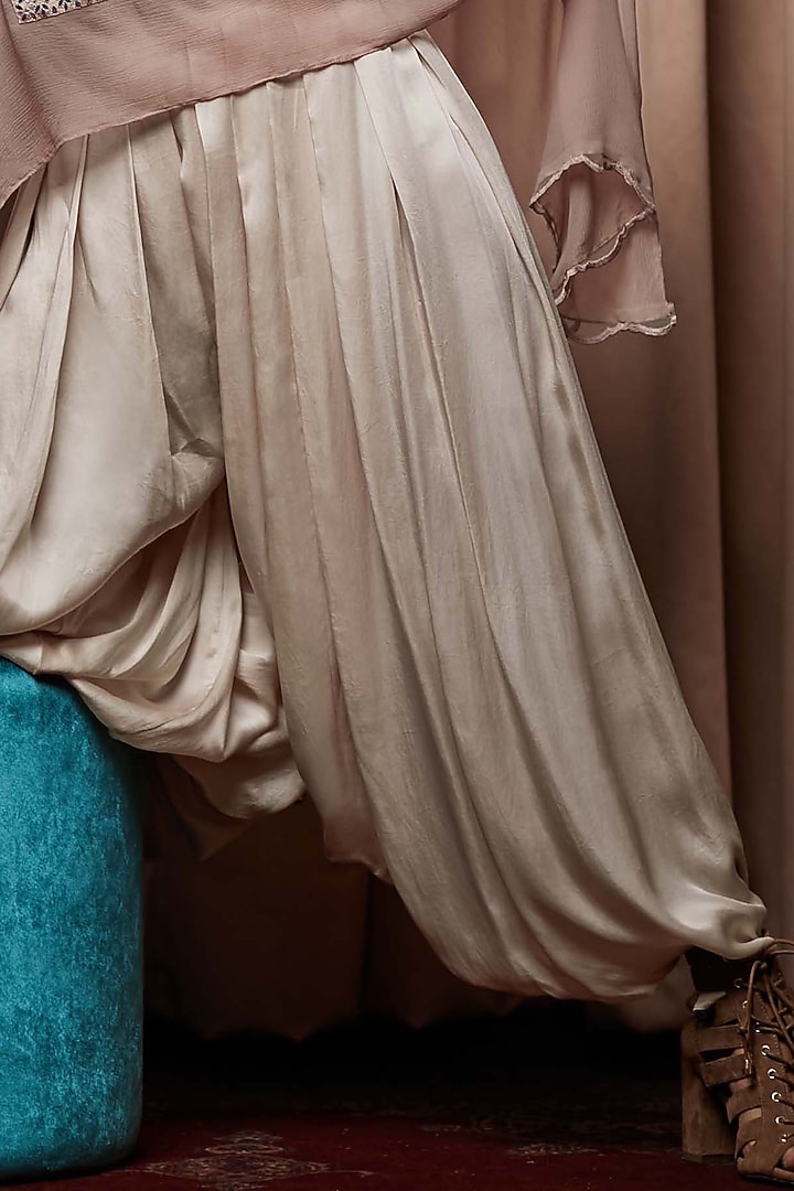 Onion Pink Georgette Mirror Work Kaftan Set by Nandita Thirani at Pernia's Pop Up Shop