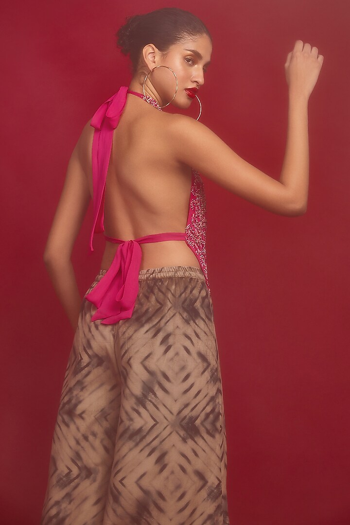 Beige Georgette Tie-Dye Printed Co-Ord Set by Nandita Thirani at Pernia's Pop Up Shop