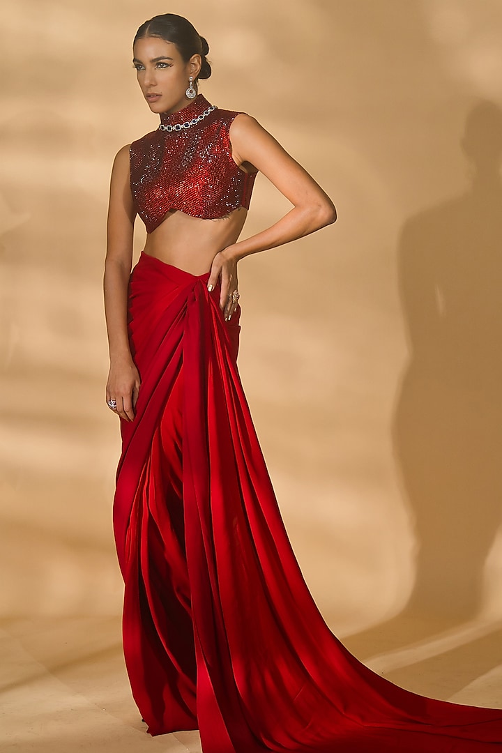 Red Ombre Georgette Pre-Stitched Saree Set by Nikhil Thampi
