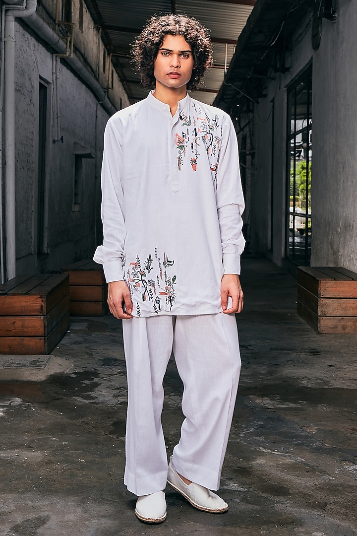 White Linen Embroidered Kurta Set by Not So Couture at Pernia's Pop Up Shop