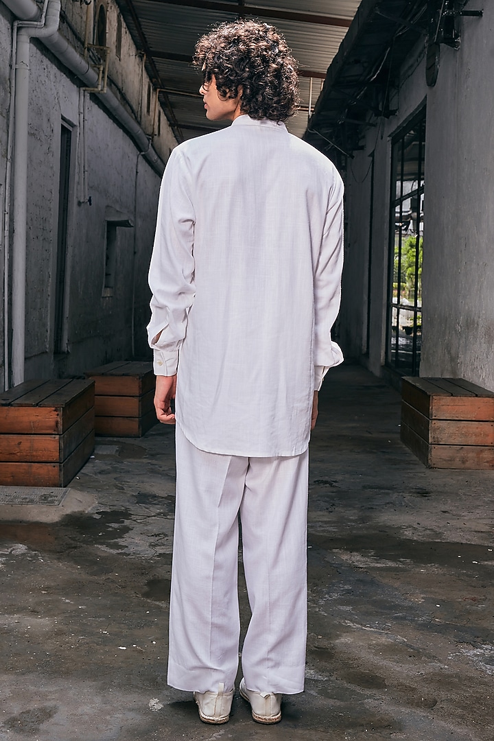 White Linen Embroidered Kurta Set by Not So Couture at Pernia's Pop Up Shop