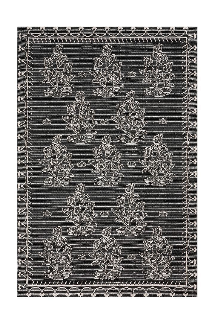Black & Grey Sisal Floral Carpet by Neytt Homes