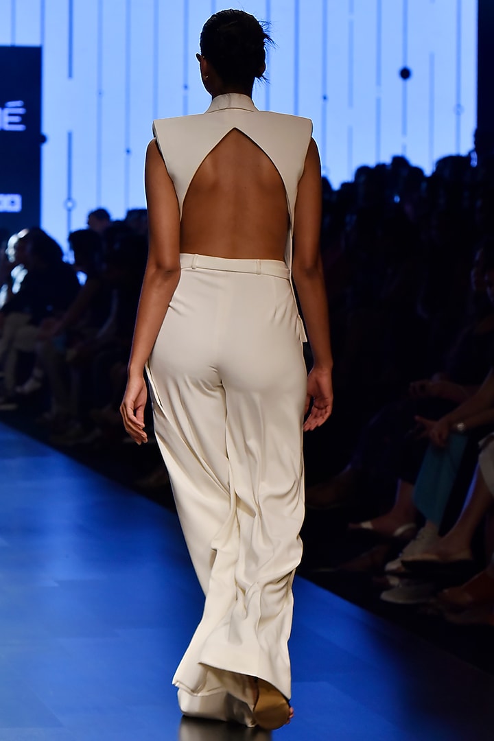White Back Cut Out Jacket With Pants by Nikhil Thampi at Pernia's Pop Up Shop