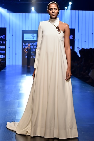 White Flap Collared Trapeze Gown by Nikhil Thampi