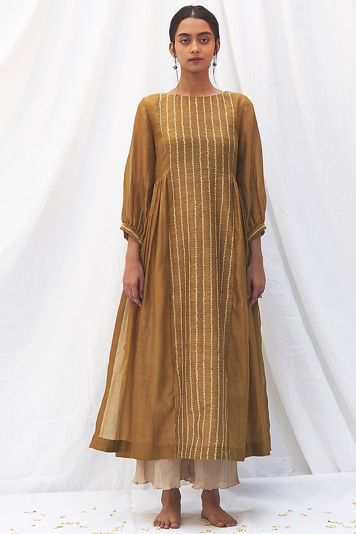 Elaichi Green Gathered Dress Kurta Set by The Label Nuska at Pernia's Pop Up Shop