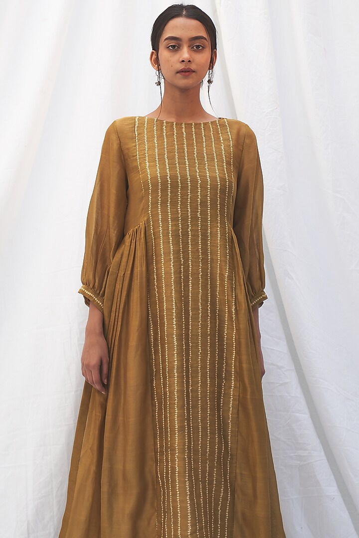 Elaichi Green Gathered Dress Kurta Set by The Label Nuska at Pernia's Pop Up Shop
