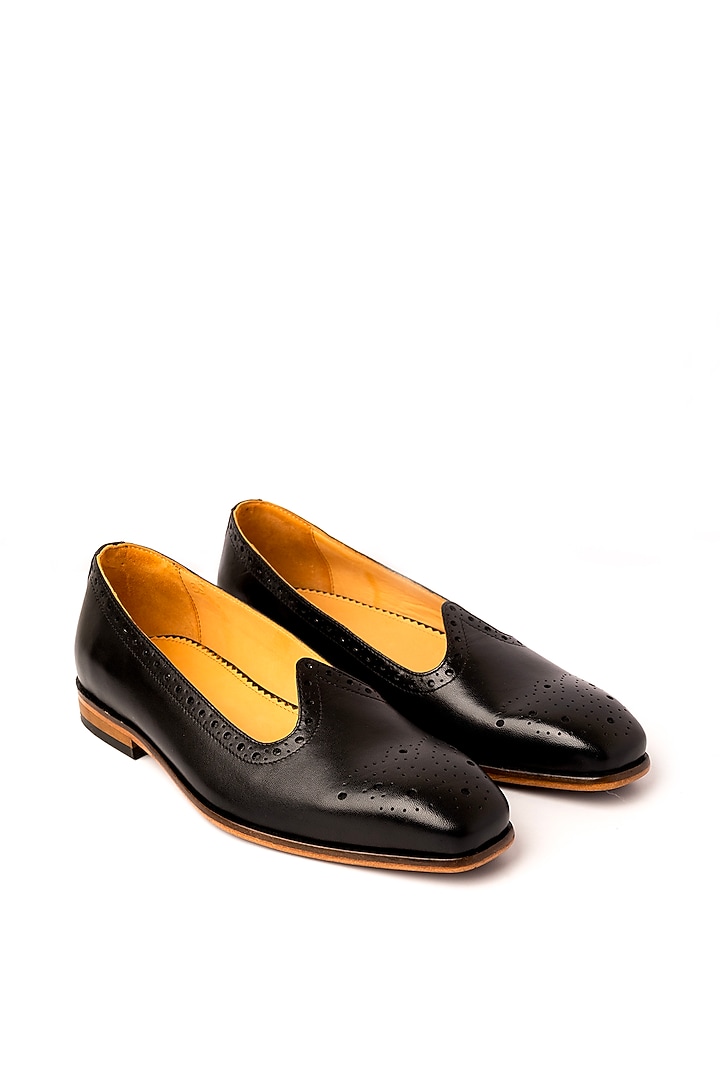 Black Leather Mojris by Nauvab at Pernia's Pop Up Shop