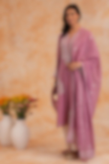 Onion Pink Kota Zari Work Kurta Set by Nyara by Nicky Chawla at Pernia's Pop Up Shop