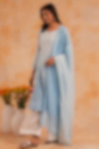 Blue Mal Chanderi Pearl & Cutdana Embroidered Kurta Set by Nyara by Nicky Chawla at Pernia's Pop Up Shop