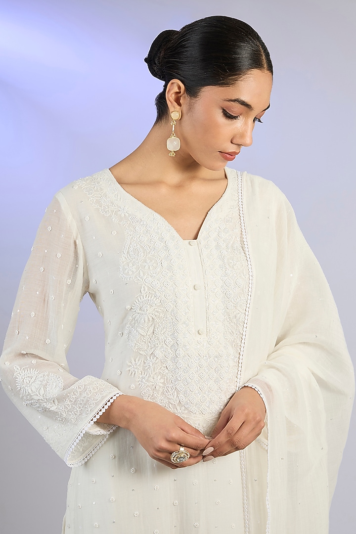 White Mal Chanderi Chikankari Embroidered Kurta Set by Nyara by Nicky Chawla at Pernia's Pop Up Shop